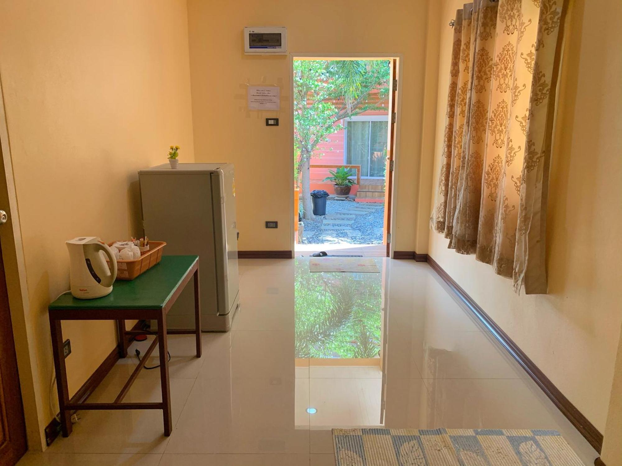 Thippawan Bungalow Ko Si Chang Exterior photo