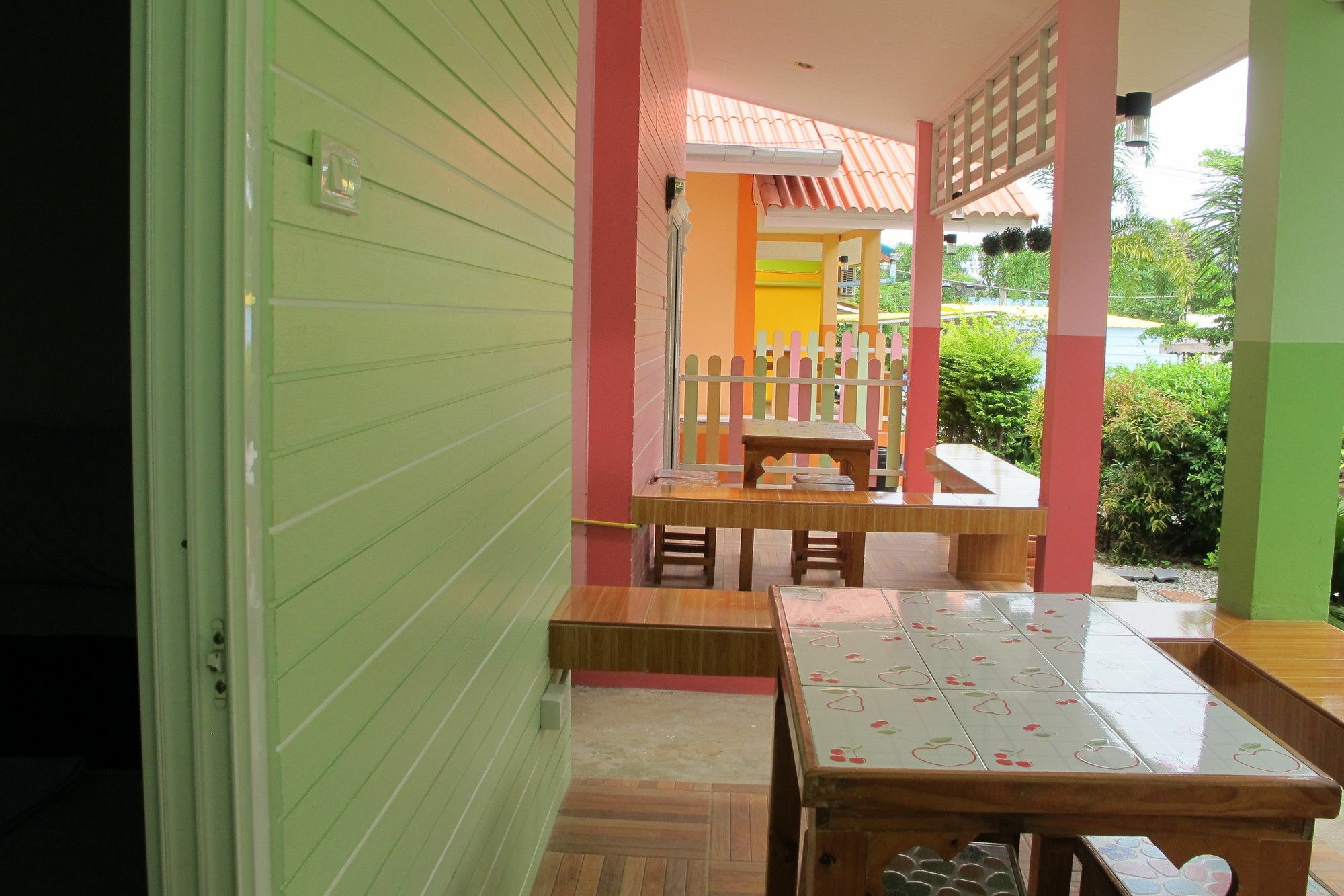 Thippawan Bungalow Ko Si Chang Exterior photo