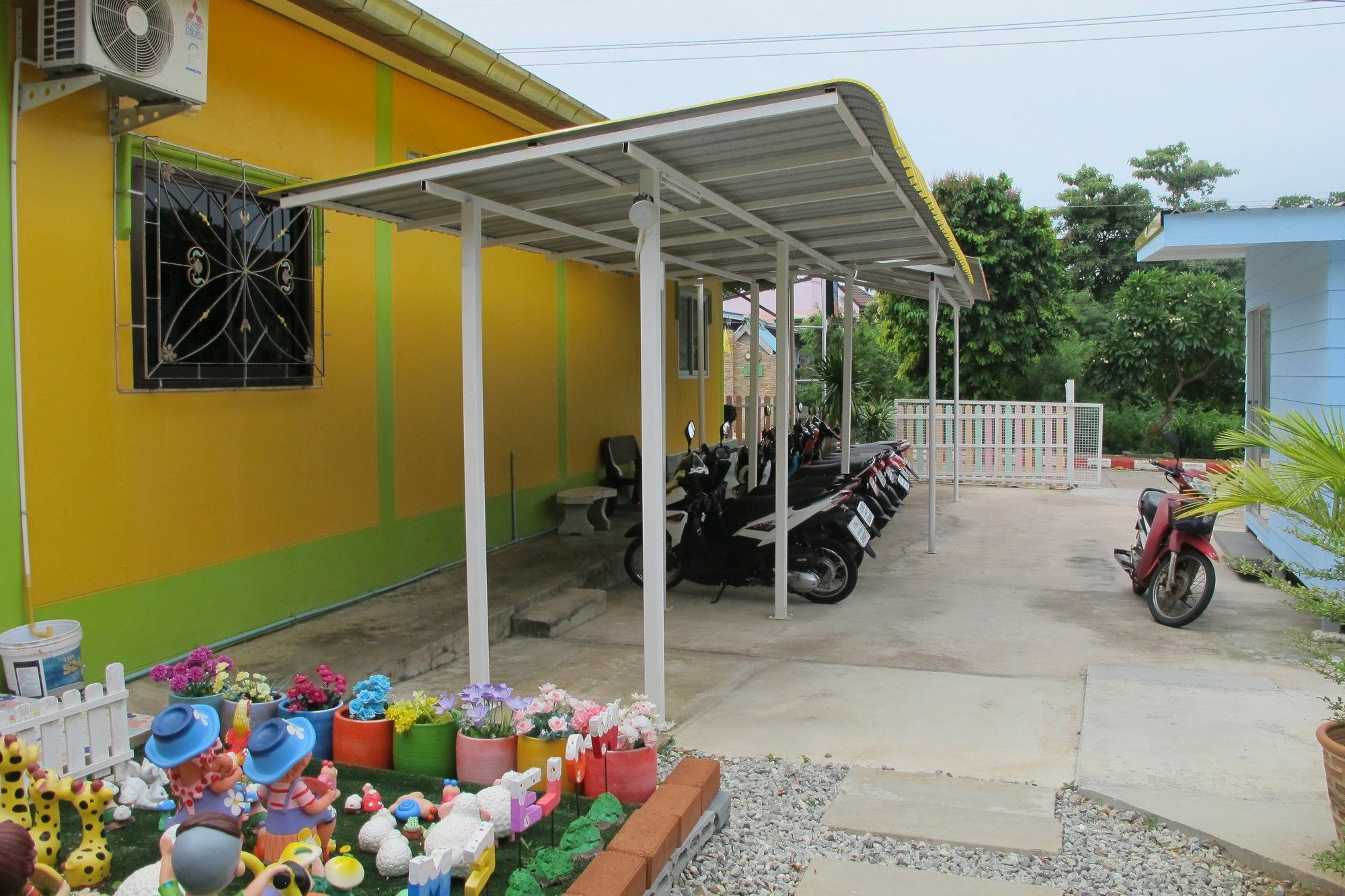 Thippawan Bungalow Ko Si Chang Exterior photo