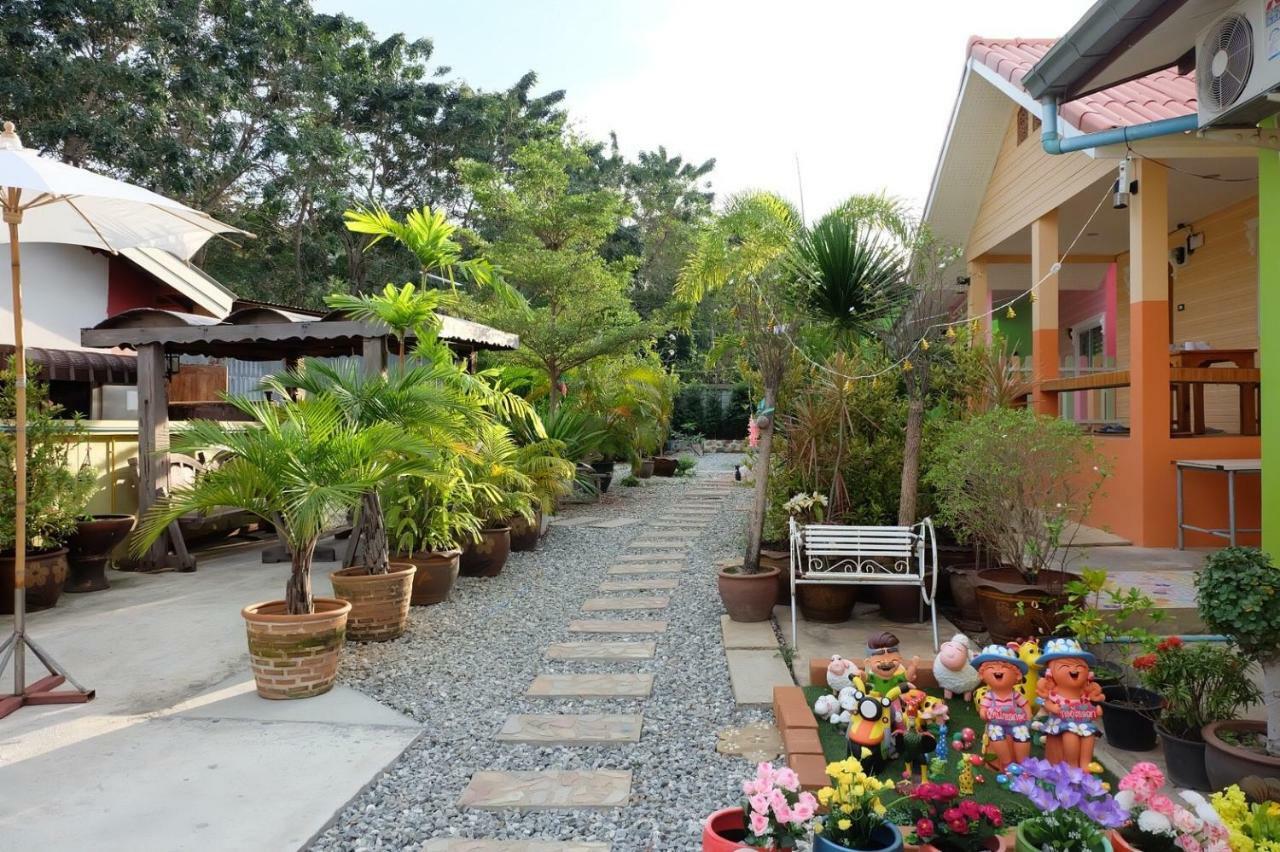 Thippawan Bungalow Ko Si Chang Exterior photo