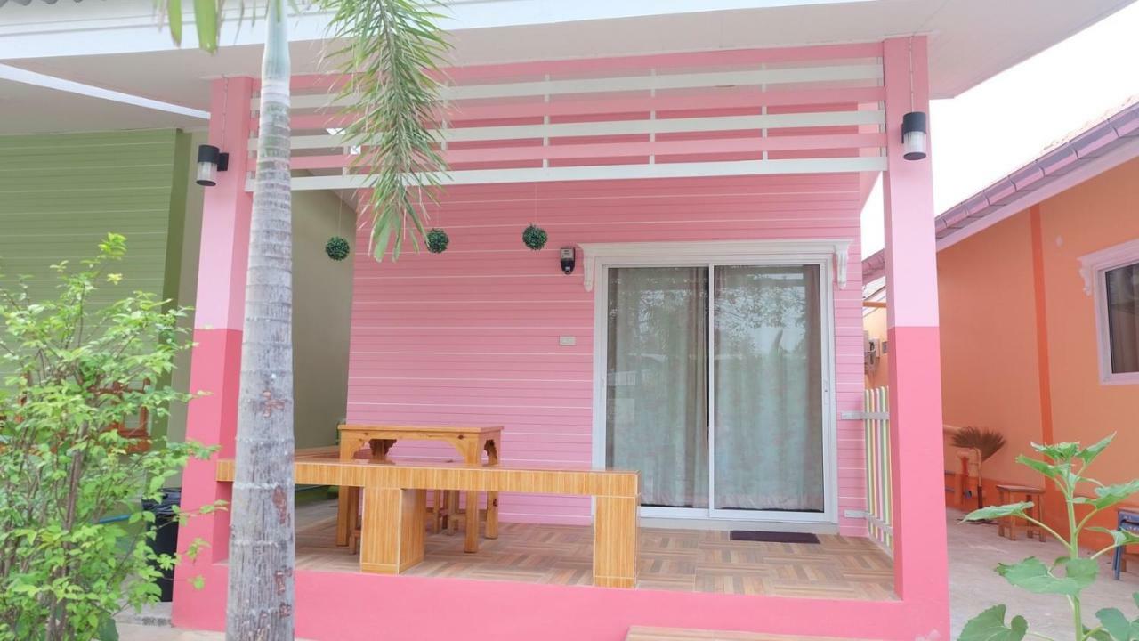 Thippawan Bungalow Ko Si Chang Exterior photo