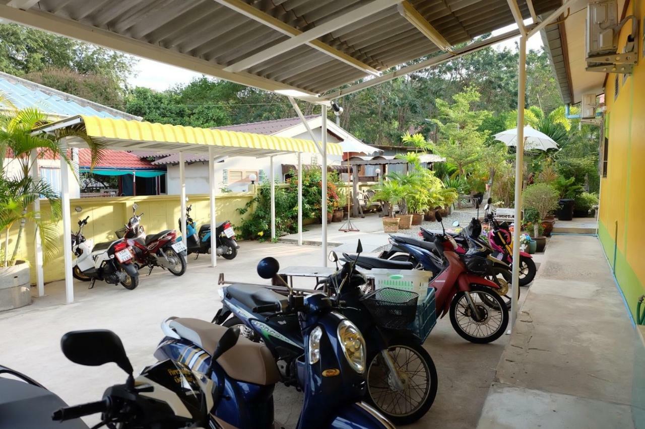 Thippawan Bungalow Ko Si Chang Exterior photo